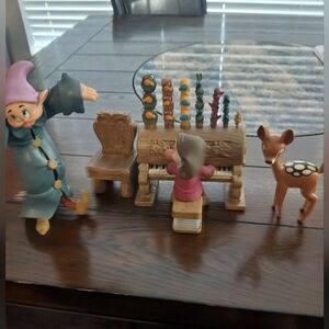 Disney Enchanted Playset with Blue and Pink Characters